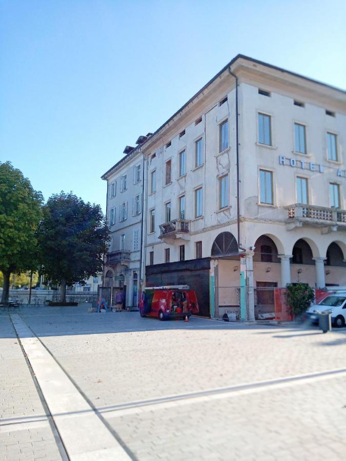 Apartament Palazzo Clerici Luino Zewnętrze zdjęcie